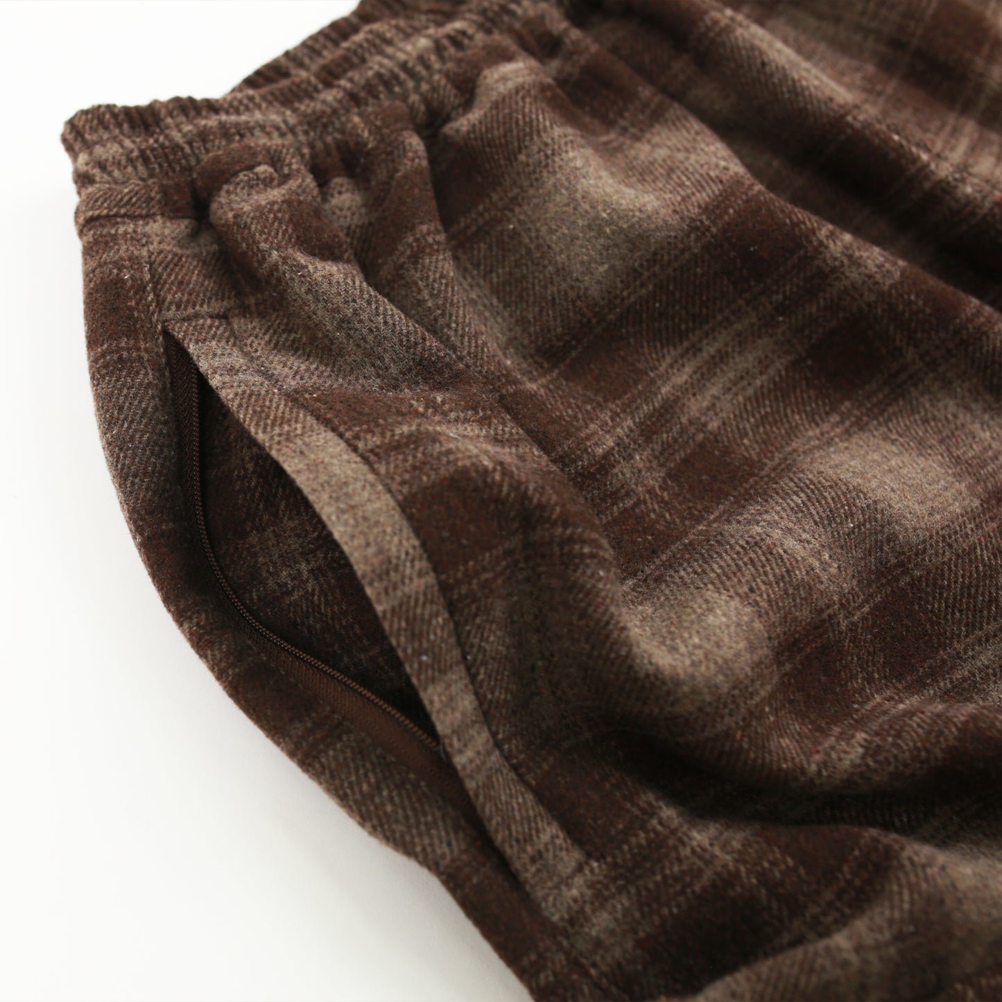 Shoreline Plaid Shorts (Brown)