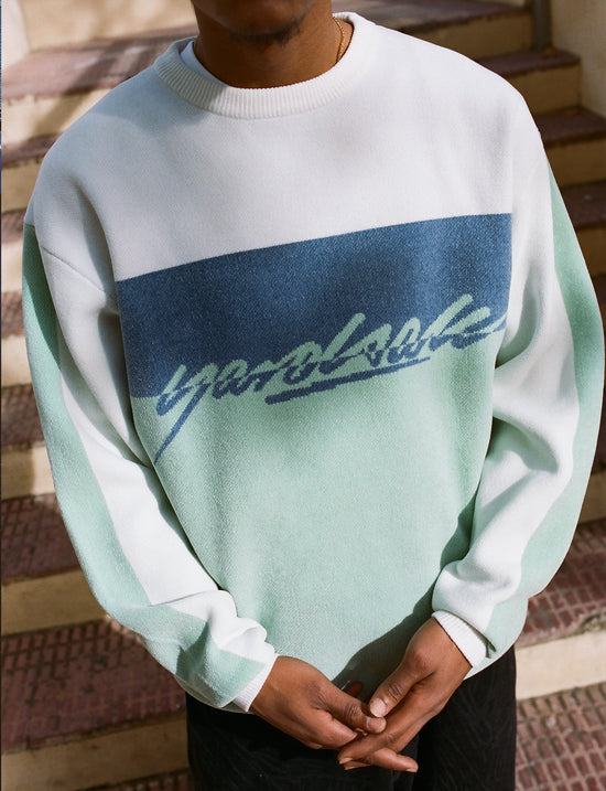 Chenille Script Knit (White/Green/Blue)