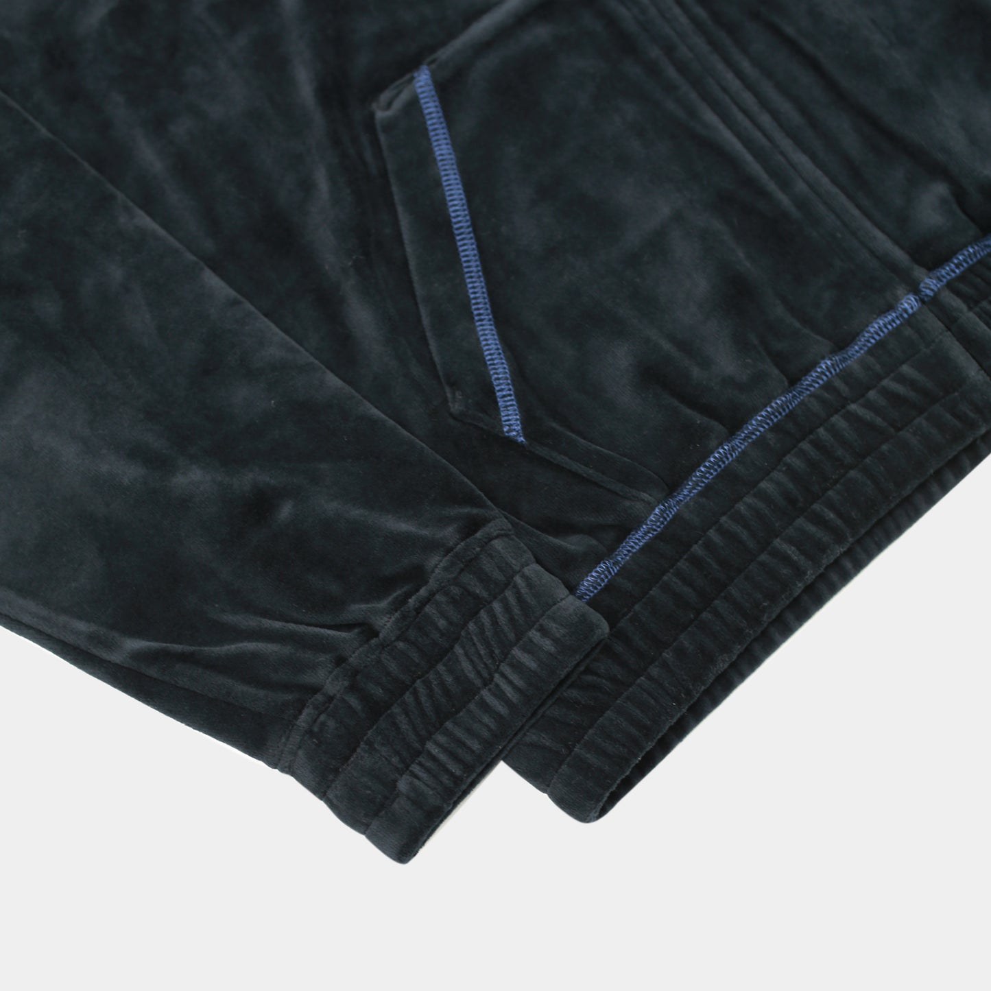 Velour Stitch Hood (Black)